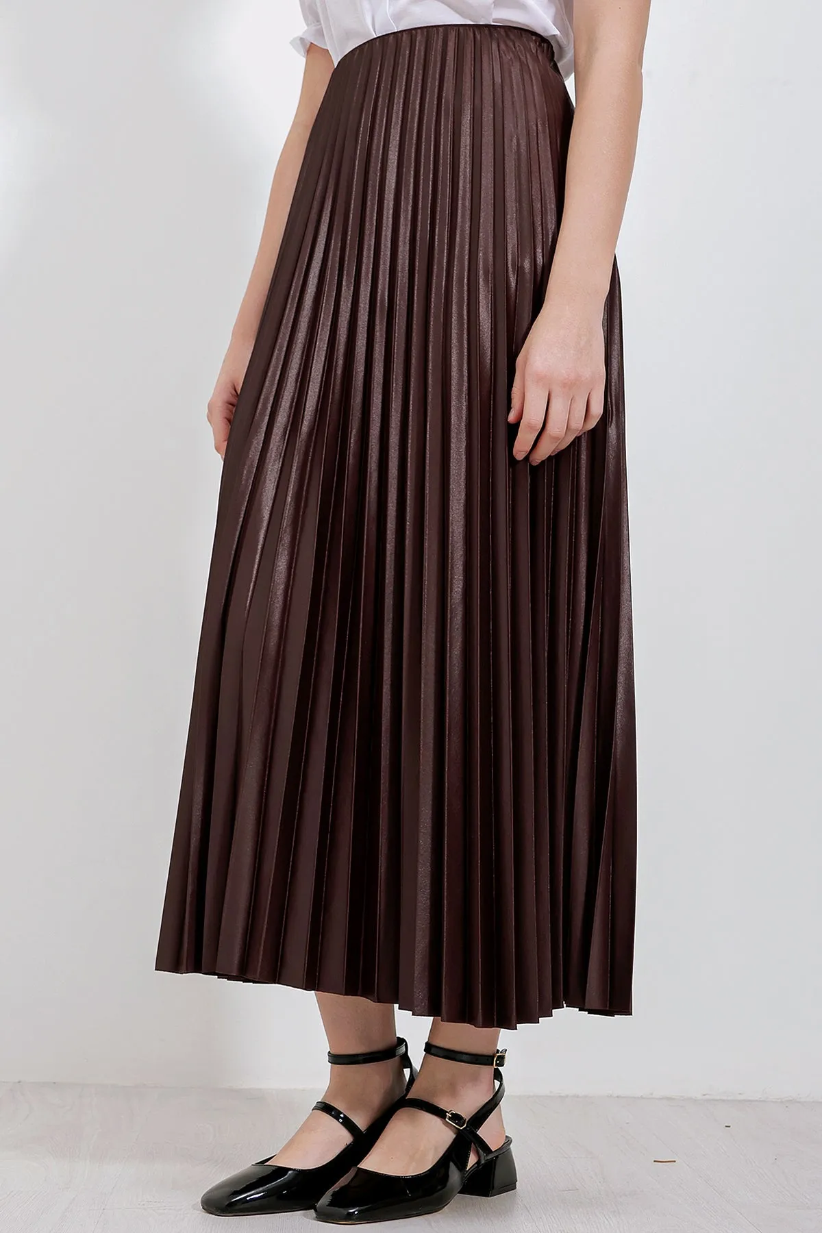 BGD Women Leather-Look Pleated Skirt - Brown - Corsico