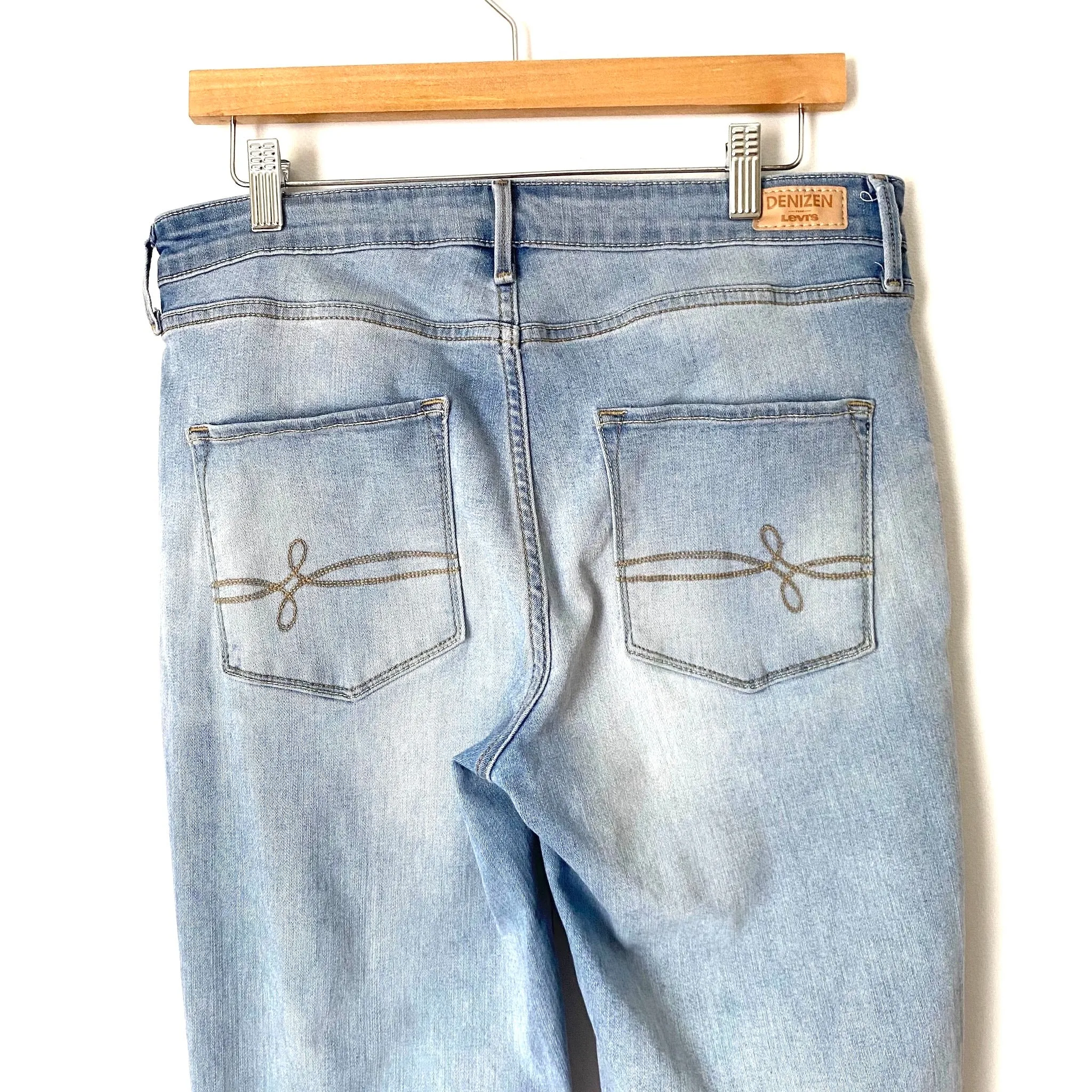 Denizen From Levi's High-Rise Ankle Straight Jeans- Size 12 (Inseam 24”)