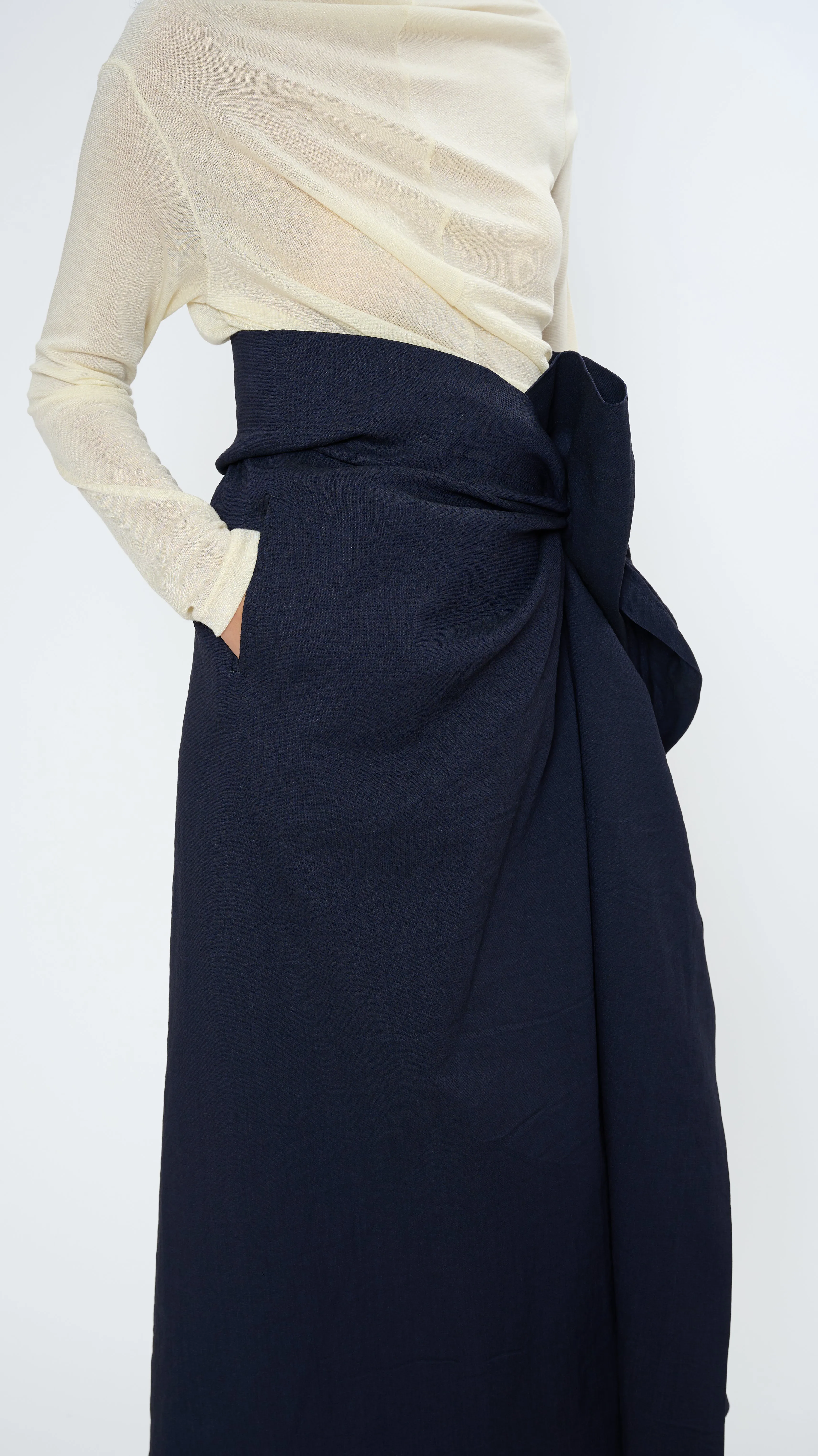 Enclothe Skirt in Midnight Navy