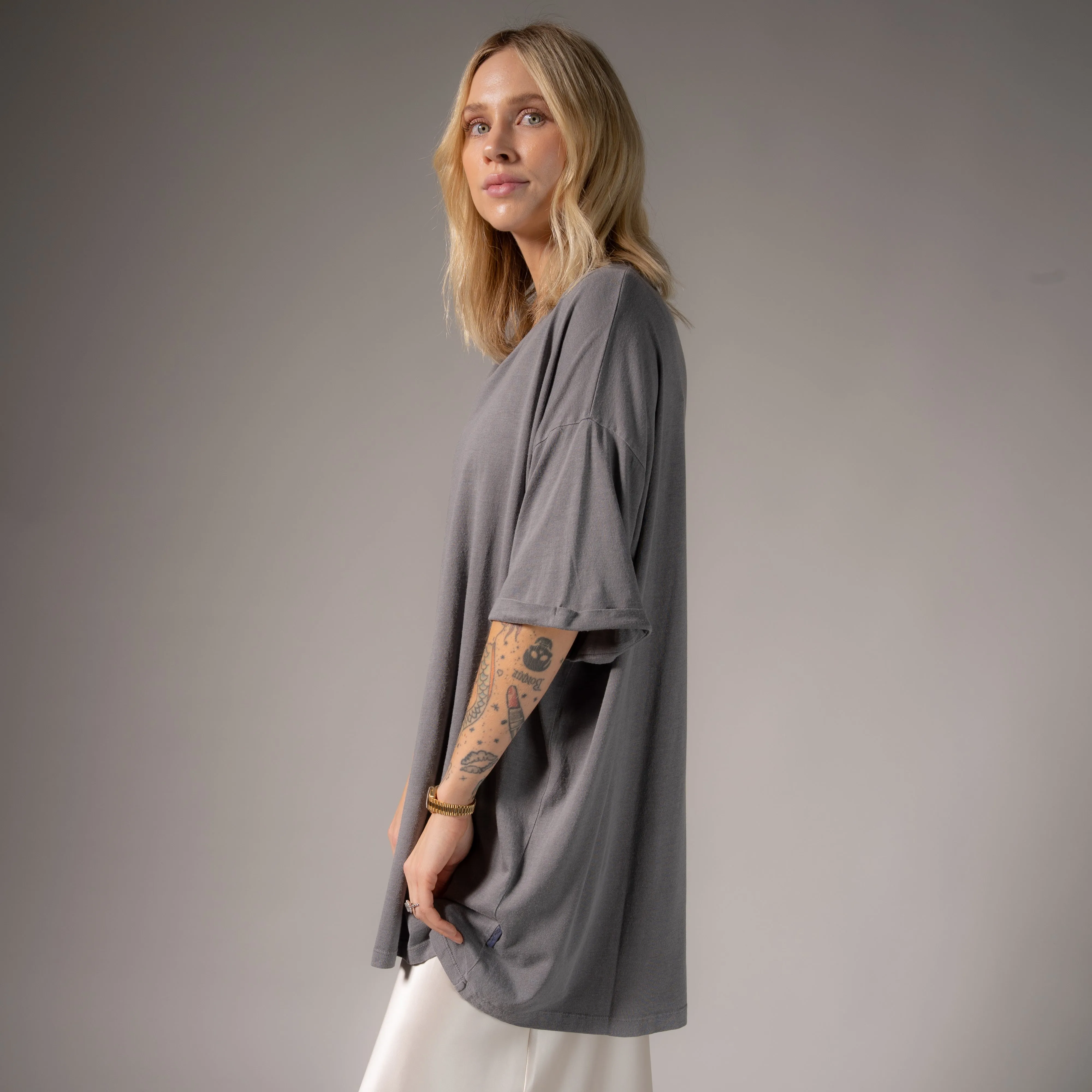 Essentials - Oversized Tee - Gravity Grey