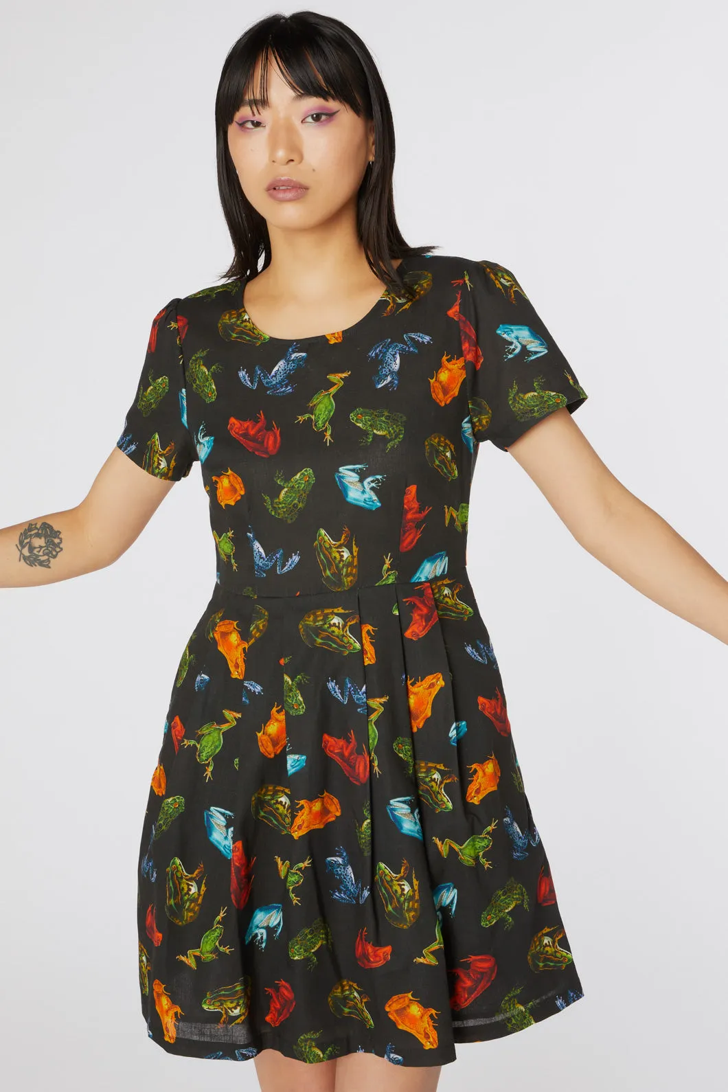 Frog Cotton Pleated Dress