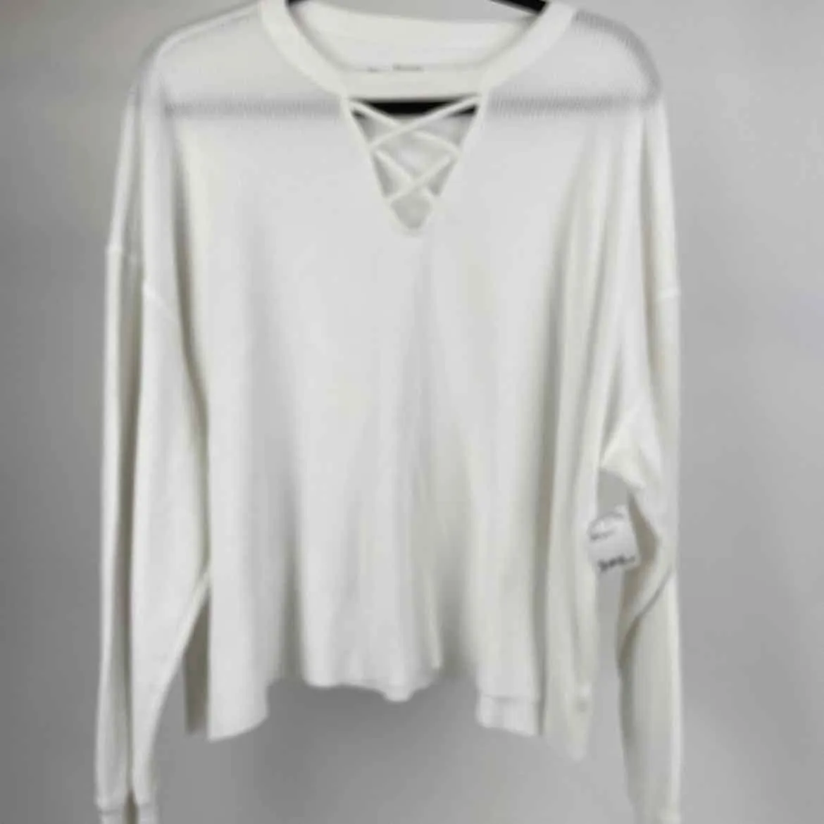 Hollister Size XL White Waffle Knit Top