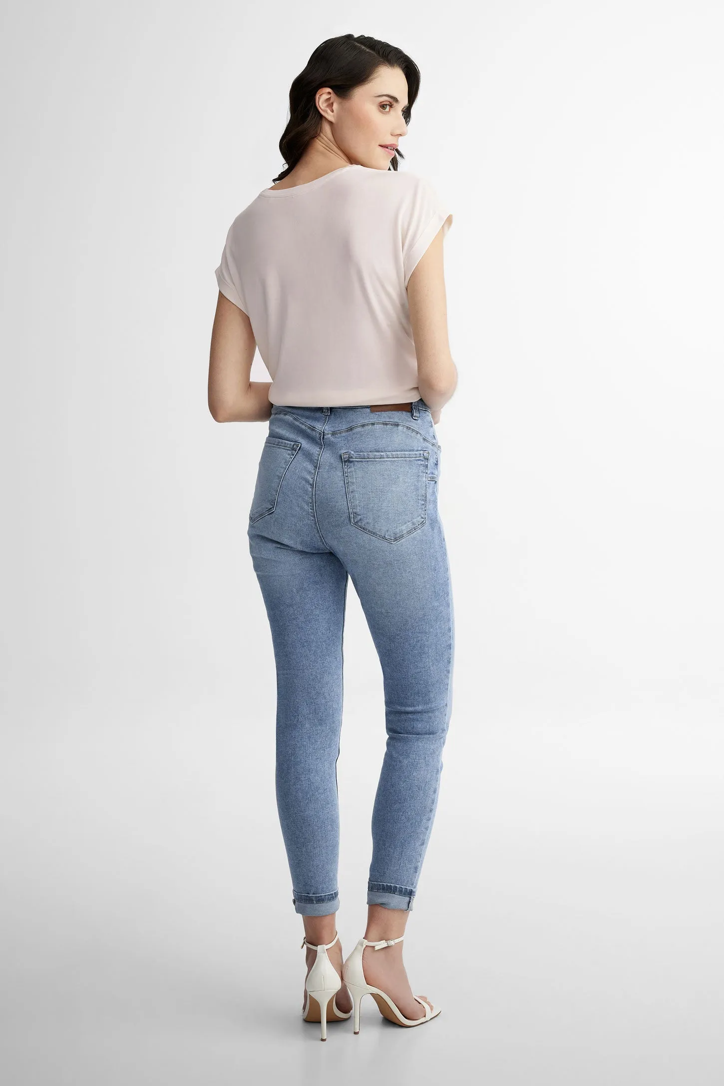 Jeans taille haute coupe ajustée en Lyocell - Femme