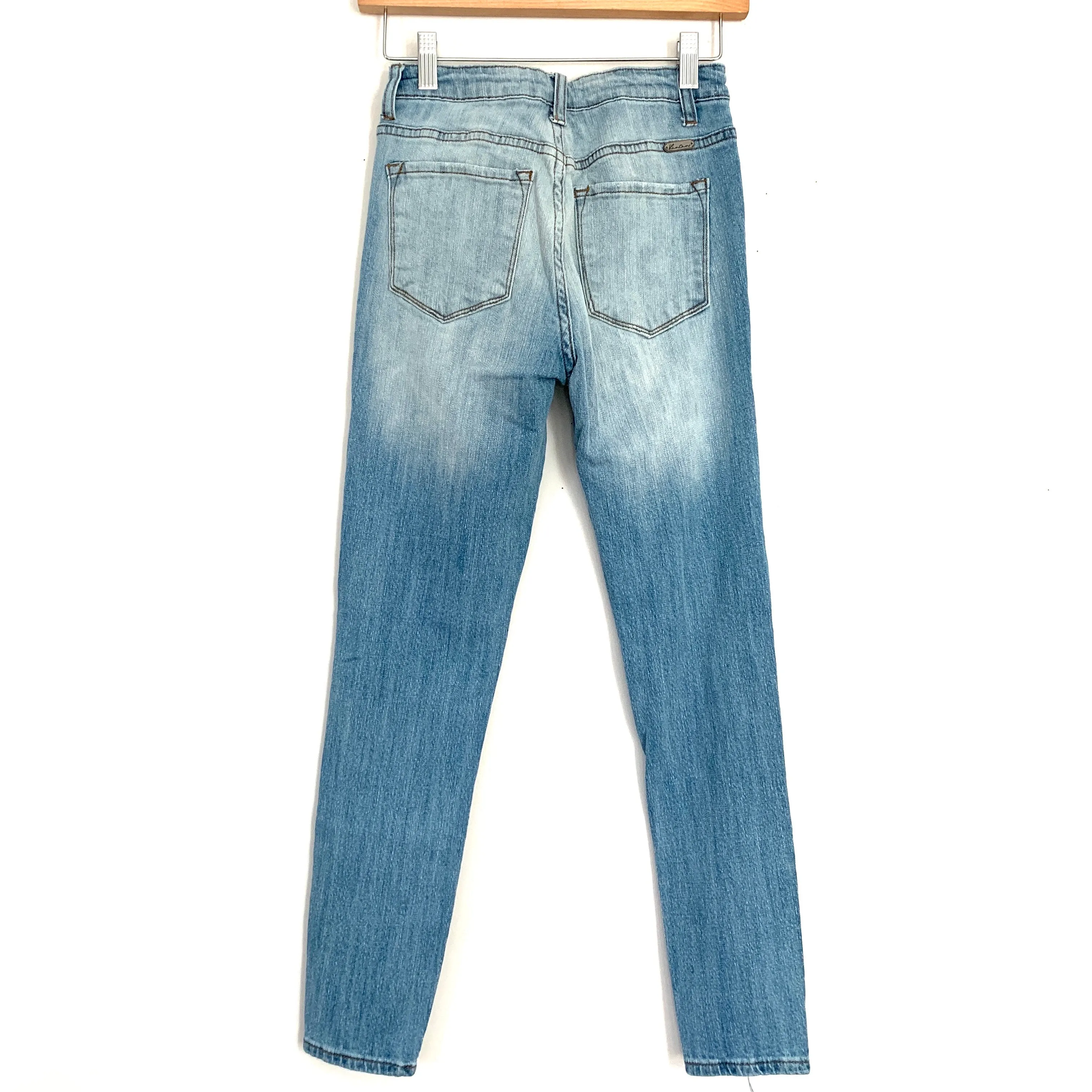 Kancan Distressed Light Wash Jeans- Size 26 (Inseam 27”)