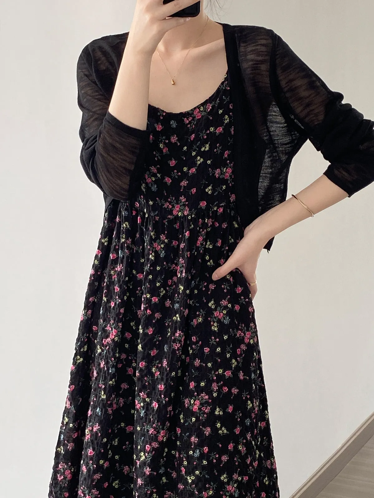 [Korean Style] 3 Colors Breathable See-through Fine Knit Crop Cardigan