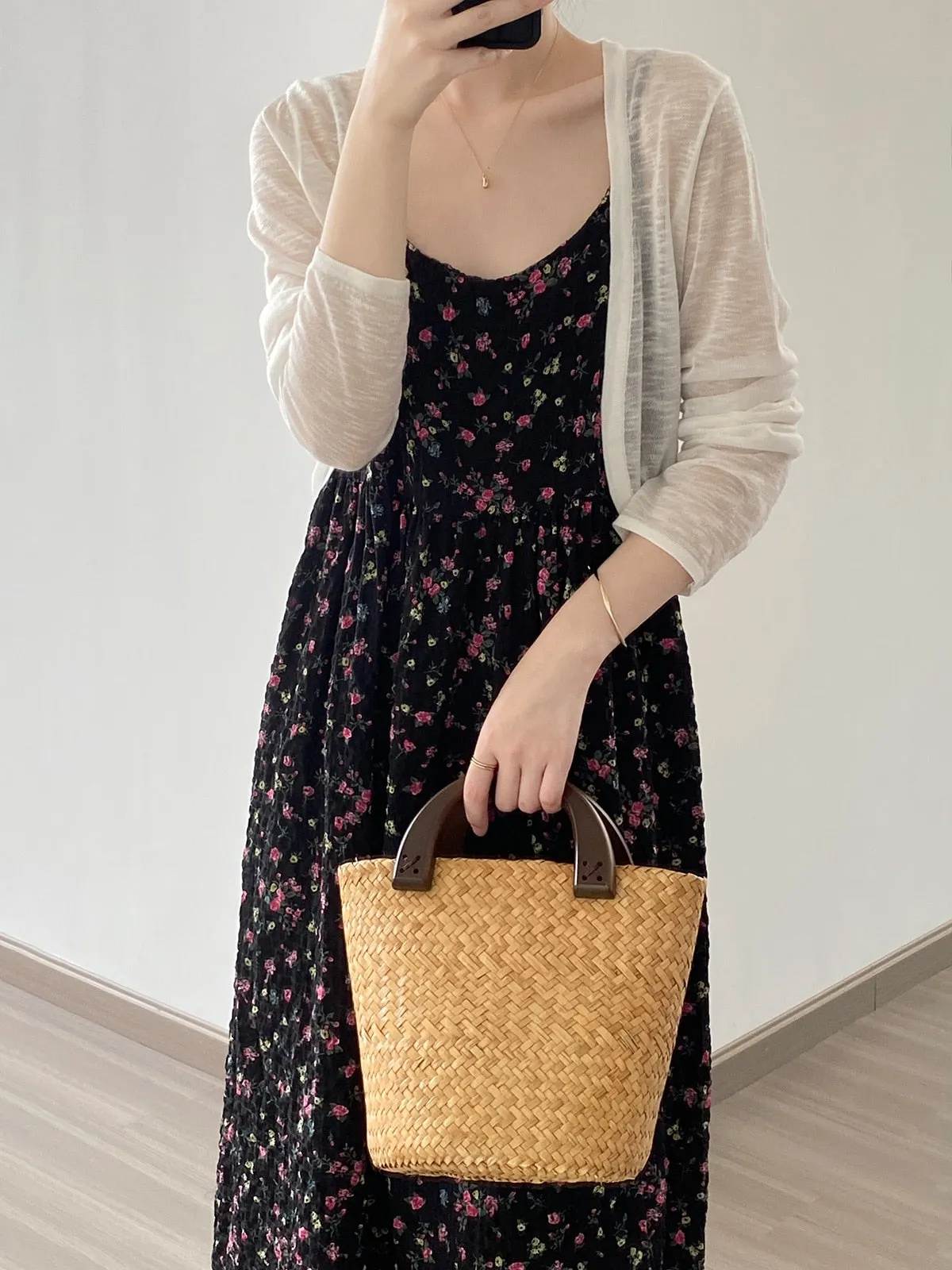 [Korean Style] 3 Colors Breathable See-through Fine Knit Crop Cardigan