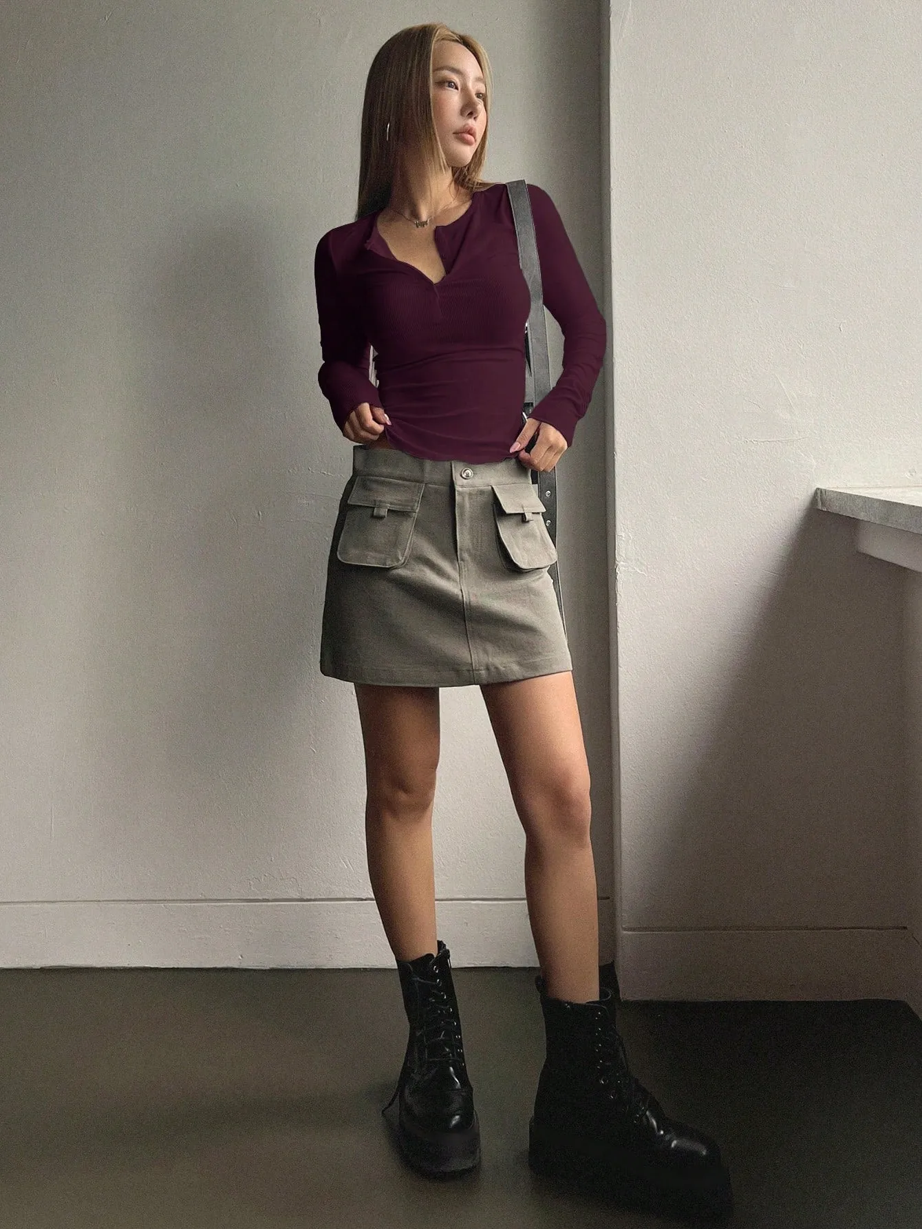 SHEIN DAZY Solid Half Button Ribbed Knit Tee