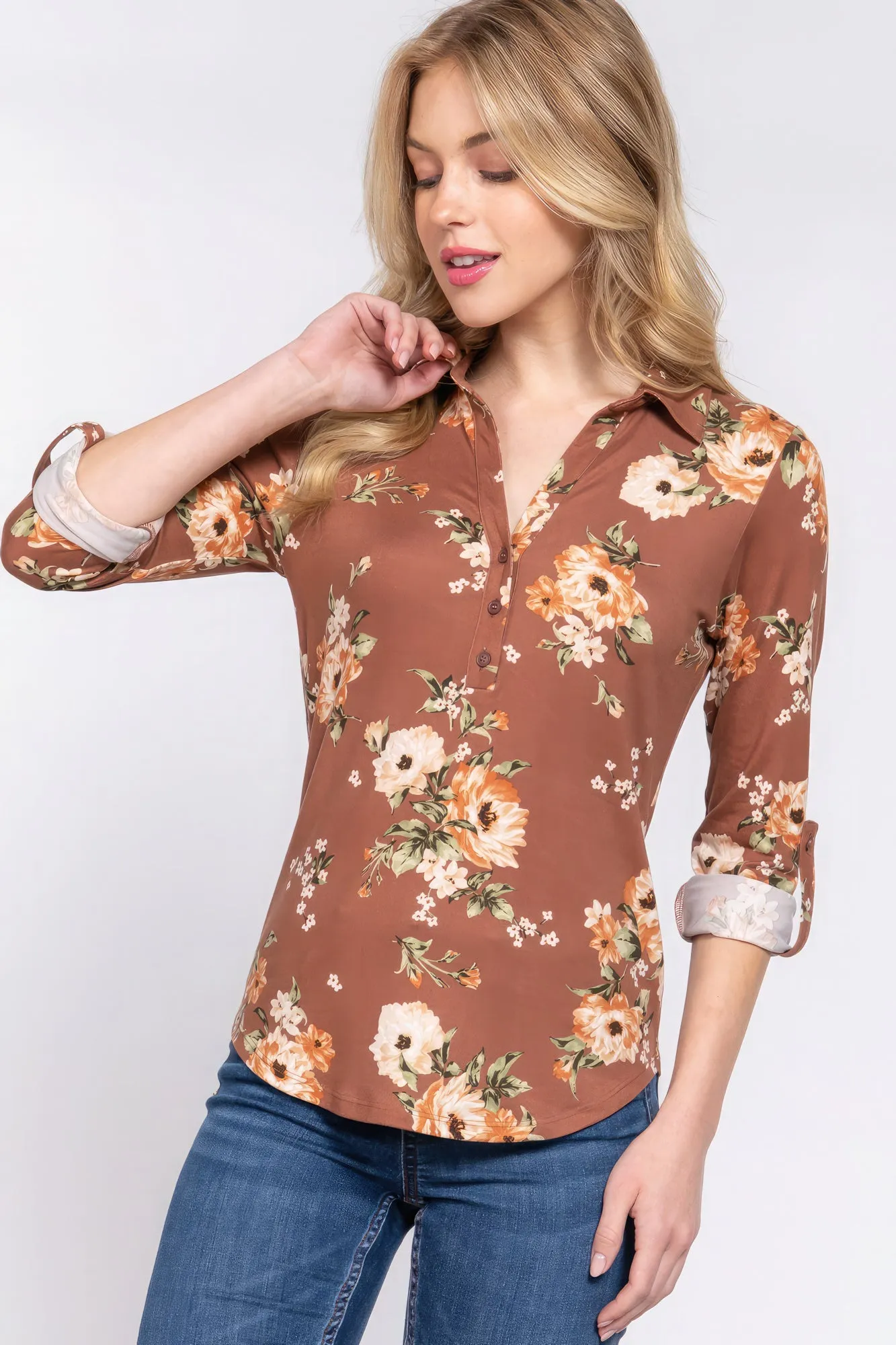 Women's 3/4 Roll Up Slv Notched Print Knit Top